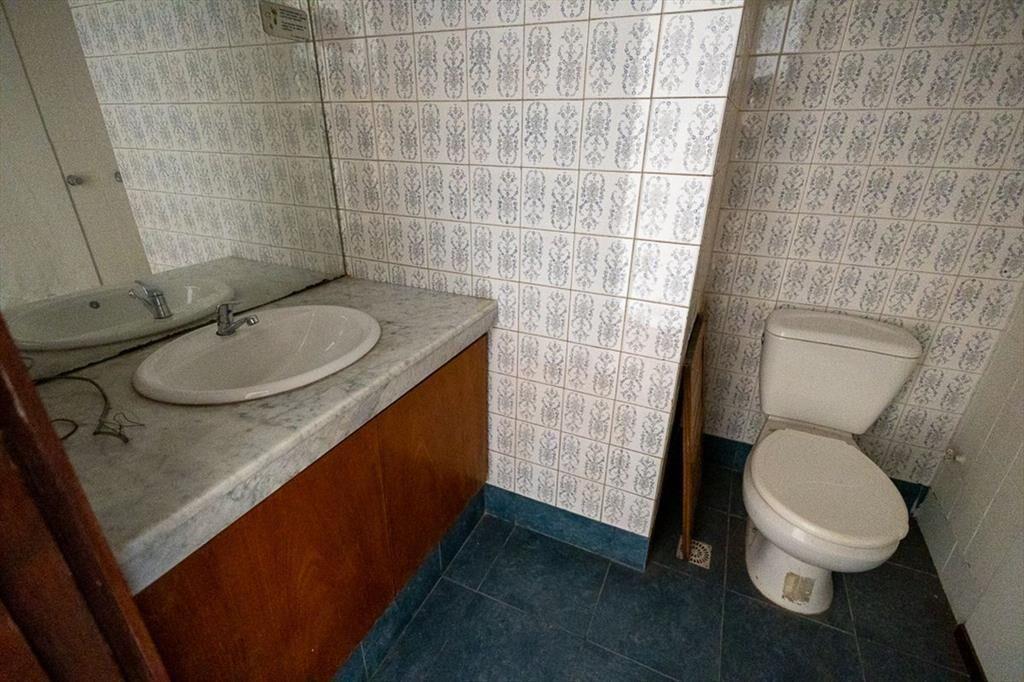 Alquiler de 4 oficinas en ciudad vieja