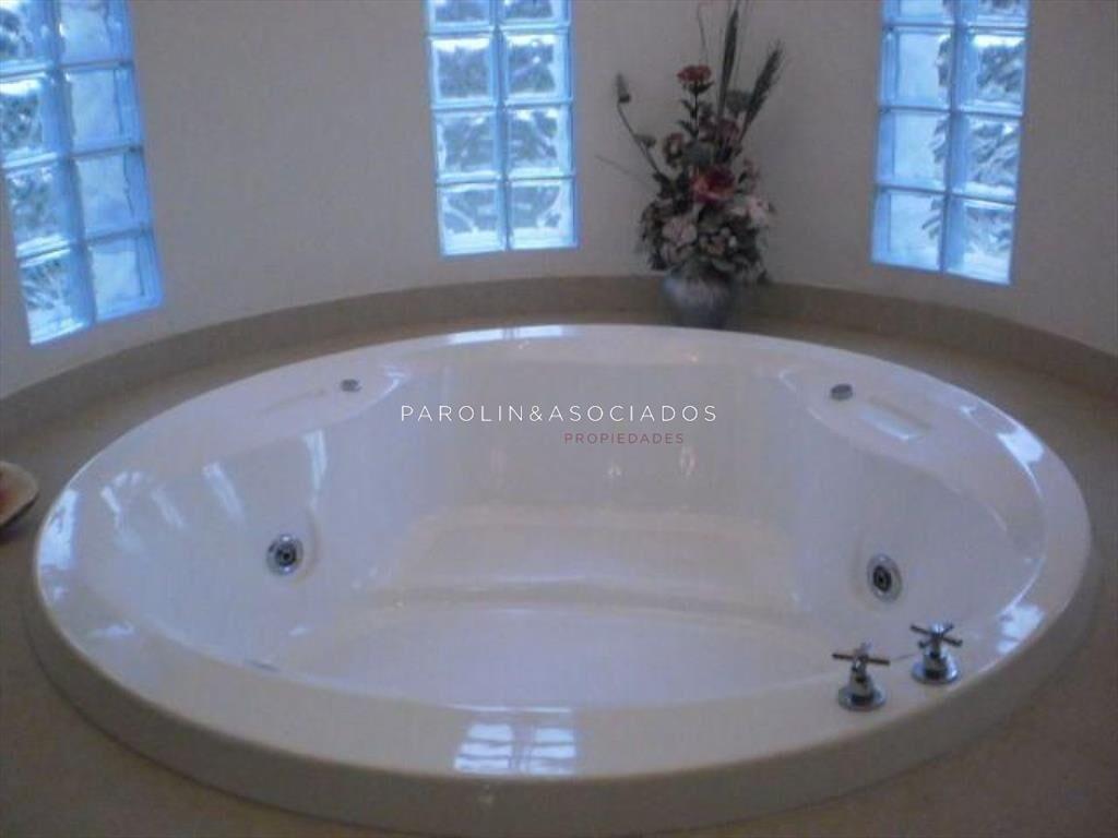 Casa en venta de 4 dormitorios en Mansa, Punta
