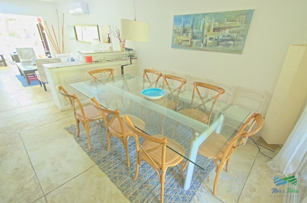 Casa con piscina en alquiler Playa Brava
