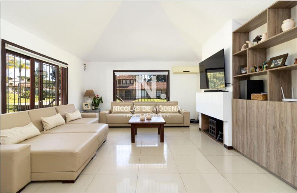 En venta chalet en Marly - Punta del Este de 4