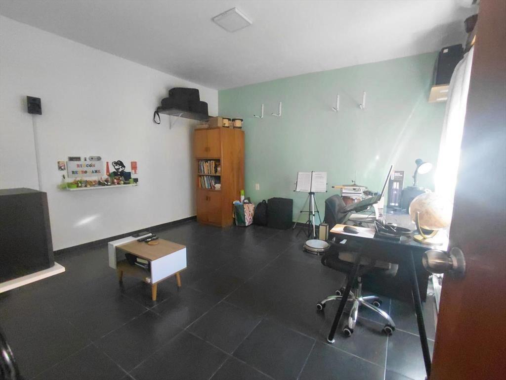 VENTA APARTAMENTO DOS DORMITORIOS EN CERRITO CON PATIO Y PA