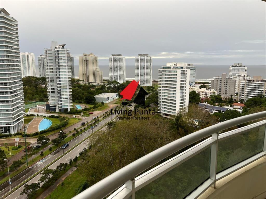 Alquiler Anual 3 dormitorios en Punta del Este