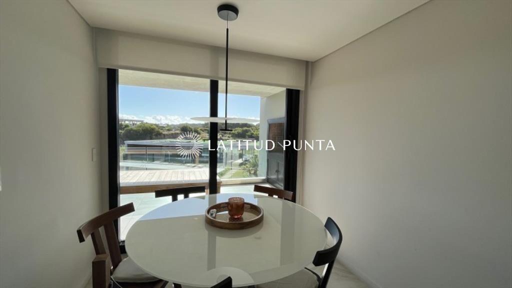 Apartamento 4 suites. Manantiales