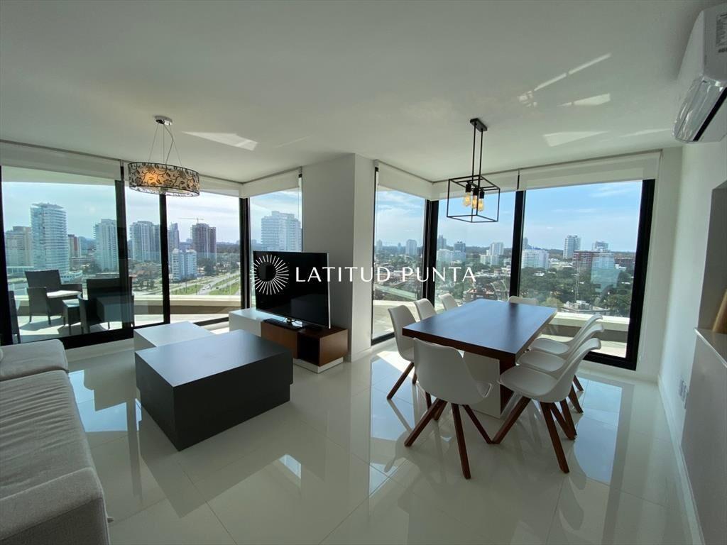 Artower, piso alto con muy linda vista, tres suites