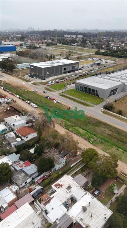 Venta Terreno Esquina Próx Portones Carrasco