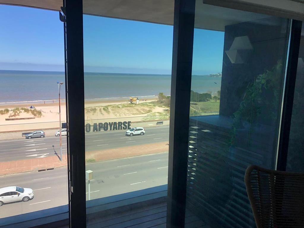 Malvín - TORRE ARENAS 101 - 2DORM CON PATIO - Rambla O´Higg