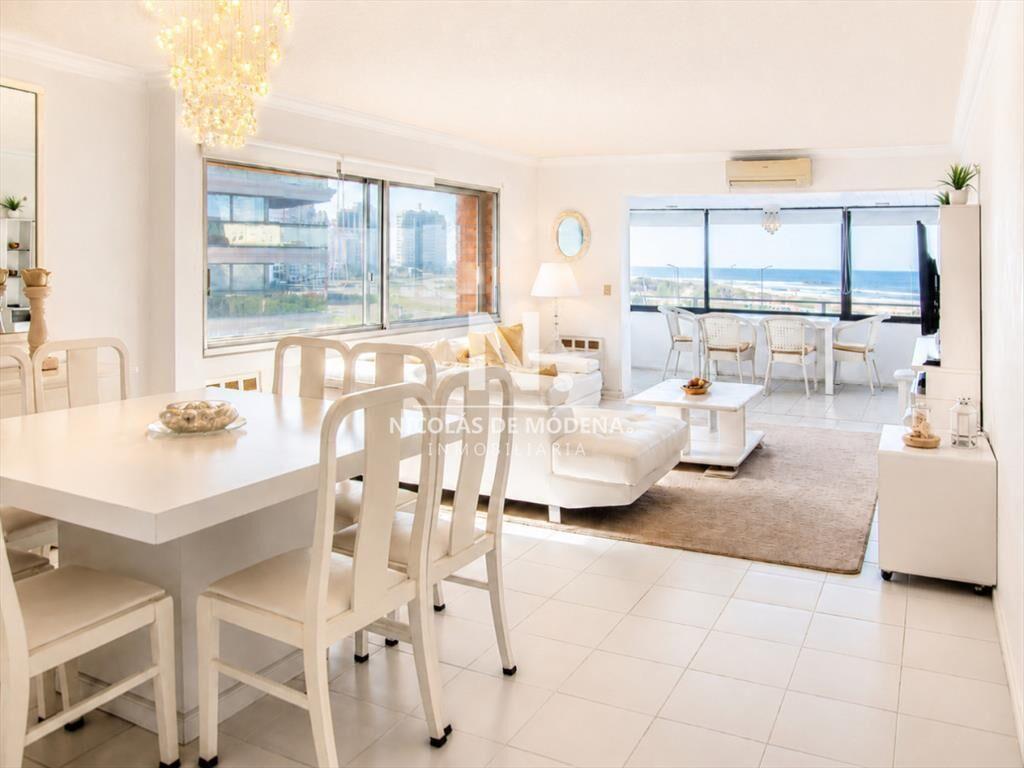 Apartamento de 3 dormitorios en Playa brava
