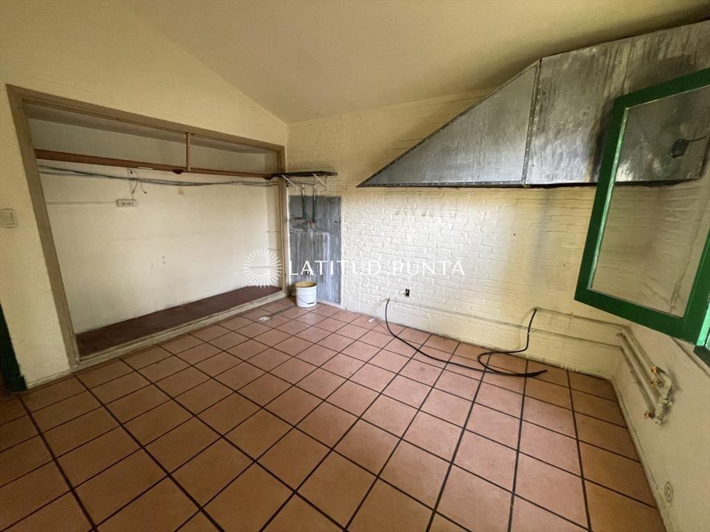Casa en venta en excelente zona, ideal para local