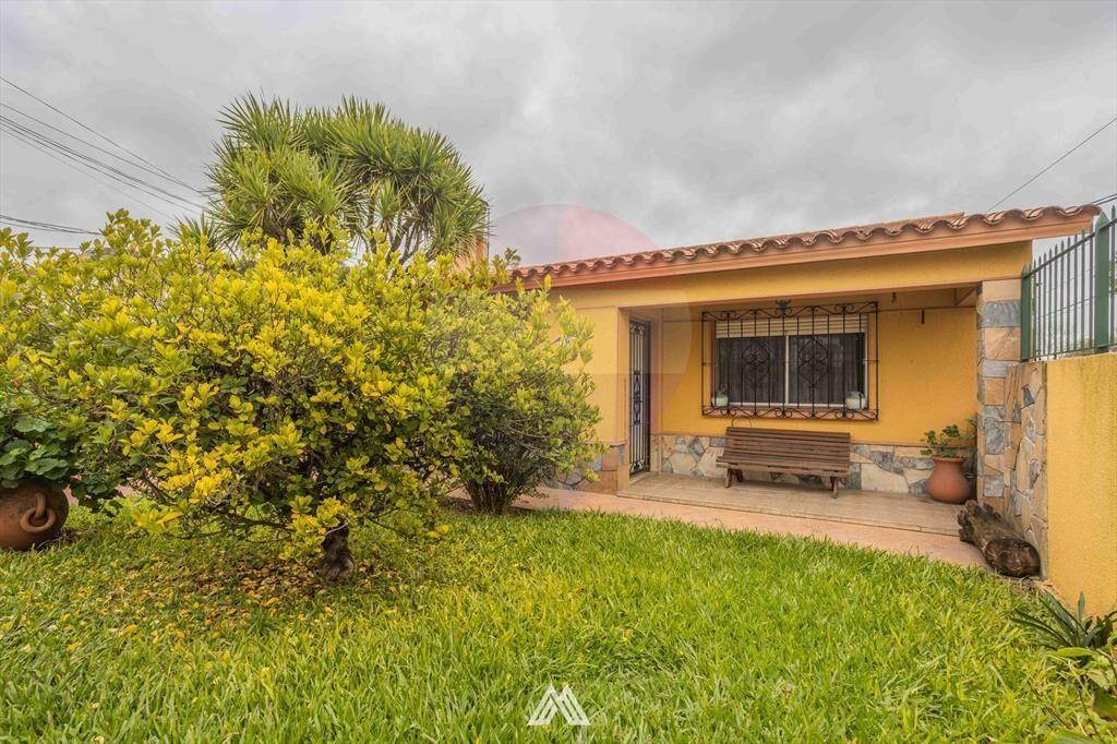 Venta Casa y 2 Apartamentos en gran terreno Malvin