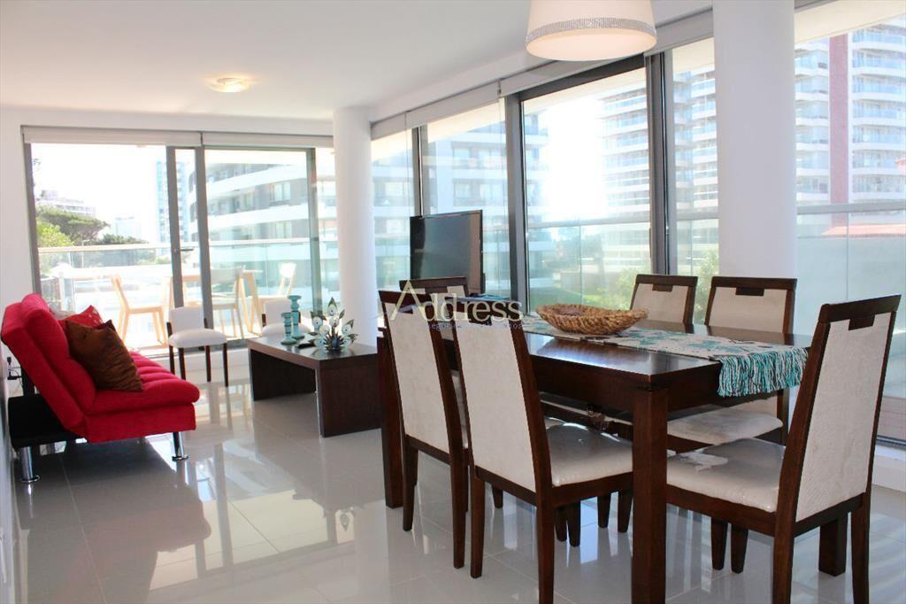 Apto 2 dorm, 2 baños, esquinero, en venta