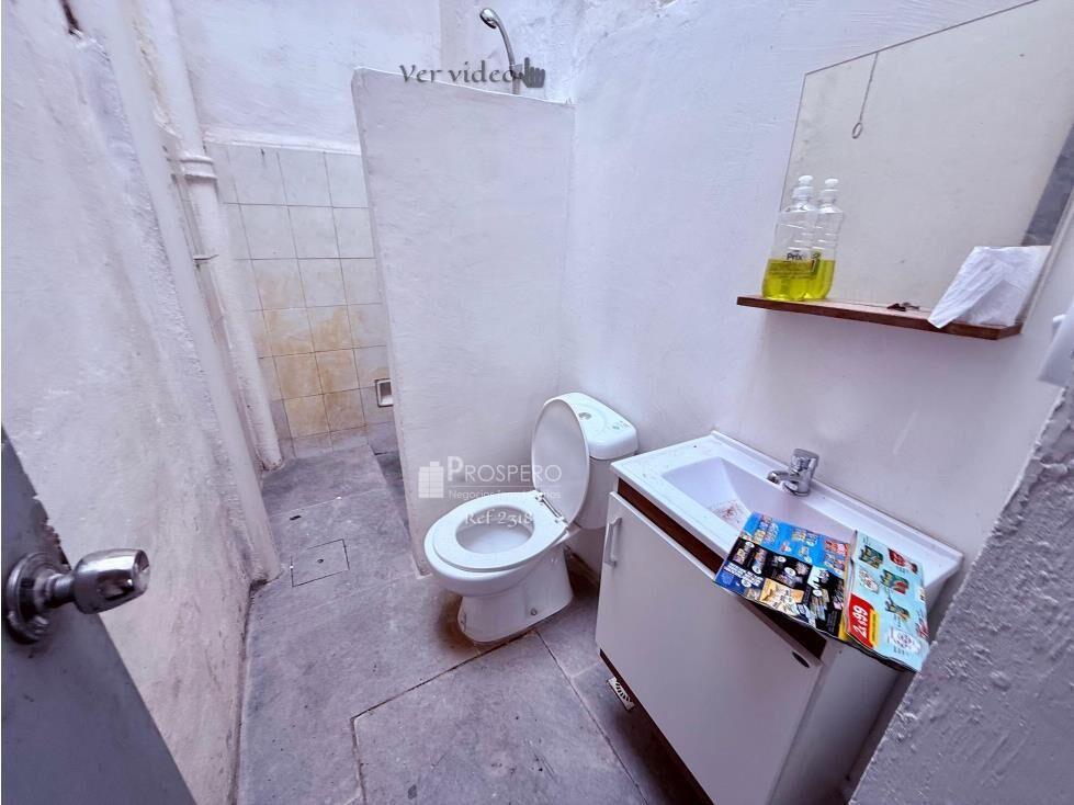 2318/p/1 Venta LOCAL PH La Blanqueada
