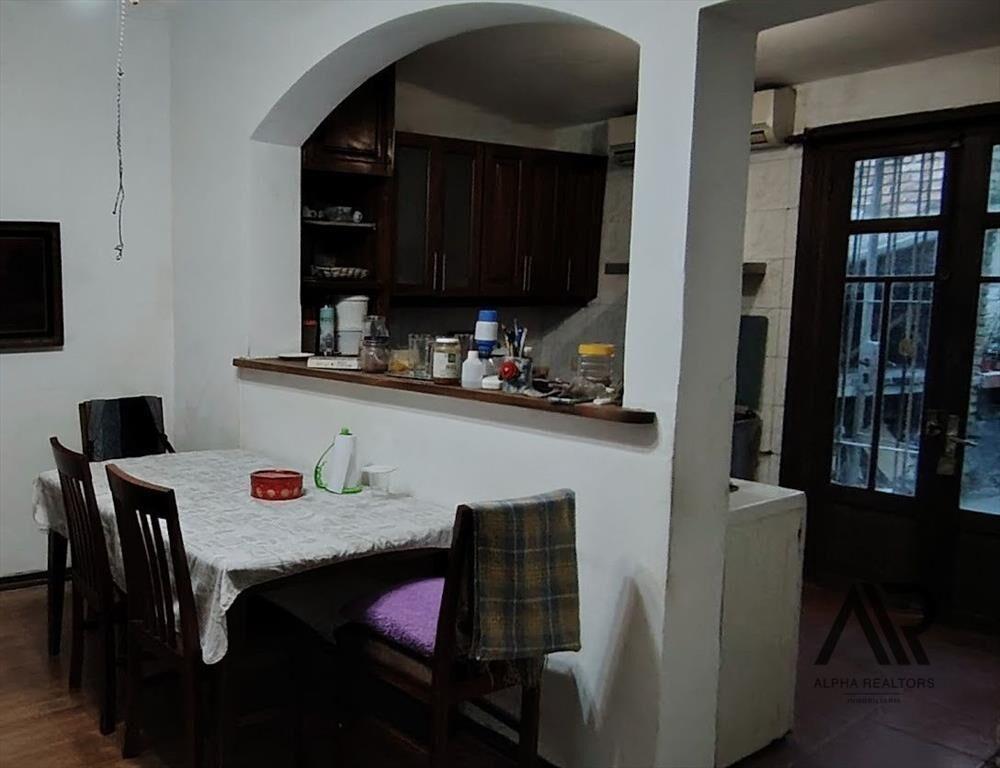 Venta Casa de 4 dormitorios con Cochera, Altillo y Azote...