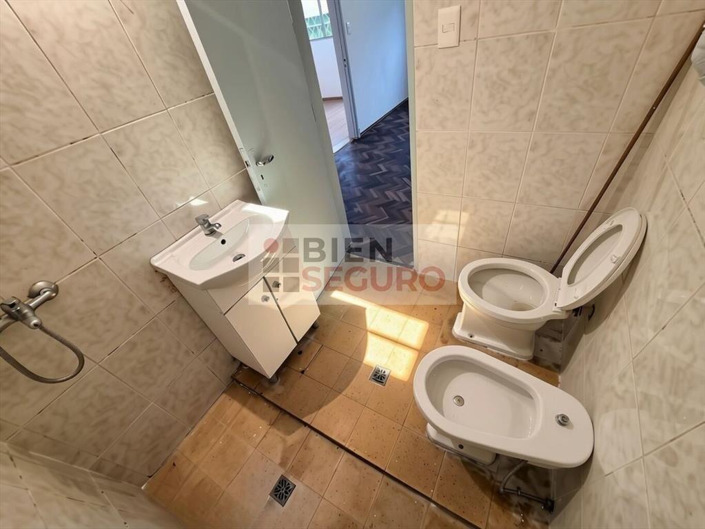 Cómodo apartamento de 1 dormitorio, con patio, en alquiler