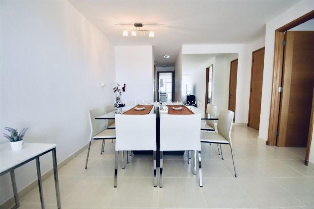 Apartamento en venta 2 dormitorios en Season del