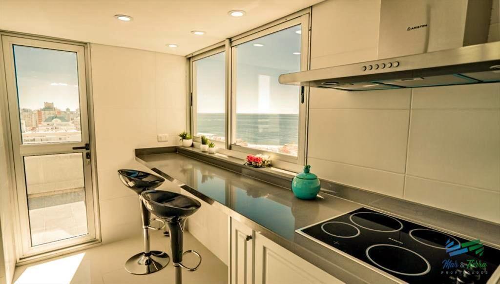 Alquilo apartamento 2 dormitorios con vista al puerto en Pe