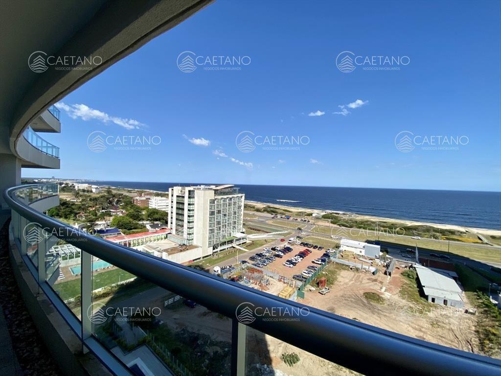 Apartamento 2 dormitorios playa brava Punta del a