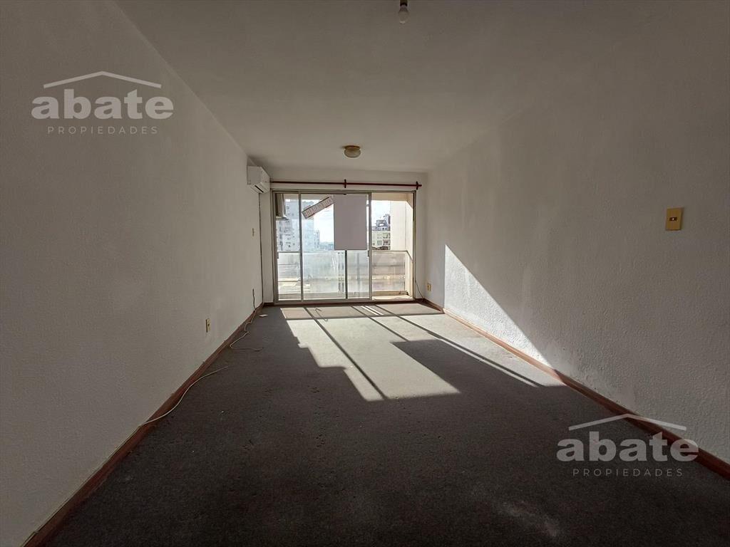 Venta de Apartamento de 2 dormitorios con garage en Cordón,