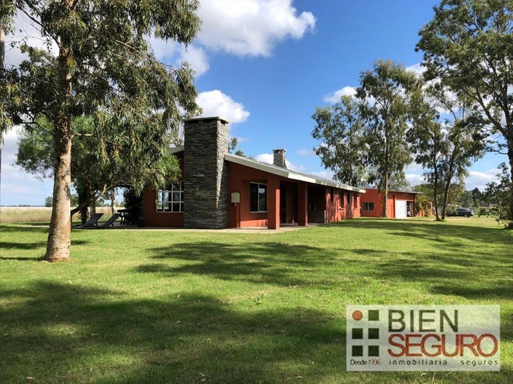 Chacra de 9,23 hás con costa navegable, en venta en Las Bru