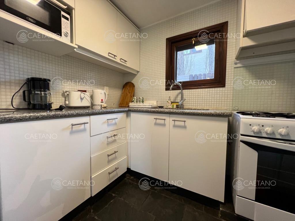 CASA EN VENTA 2 DORMITORIOS BARRIO PRIVADO PARQUE