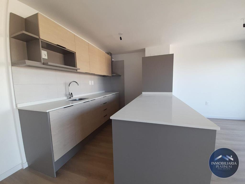 Apartamento dos dormitorios y terraza en venta en La Bla...