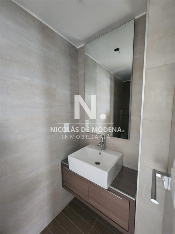 Penthouse de 2 dormitorios en venta en torre con