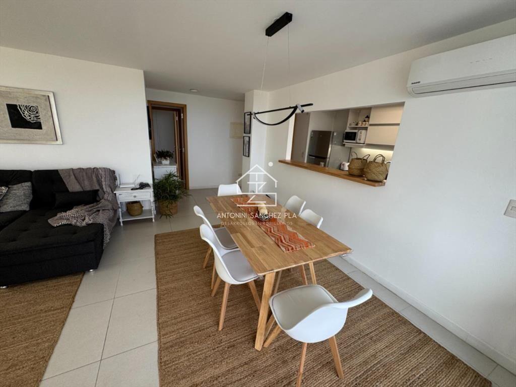 PISO ALTO EN ROOSEVELT CON SERVICIOS
