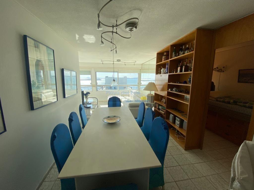 Apartamento en Venta de 3 dormitorios en Punta ,