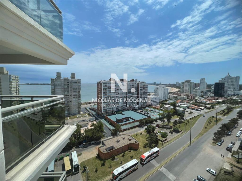 Disponible en Alquiler, apartamento de 2 dormitorios en Bra