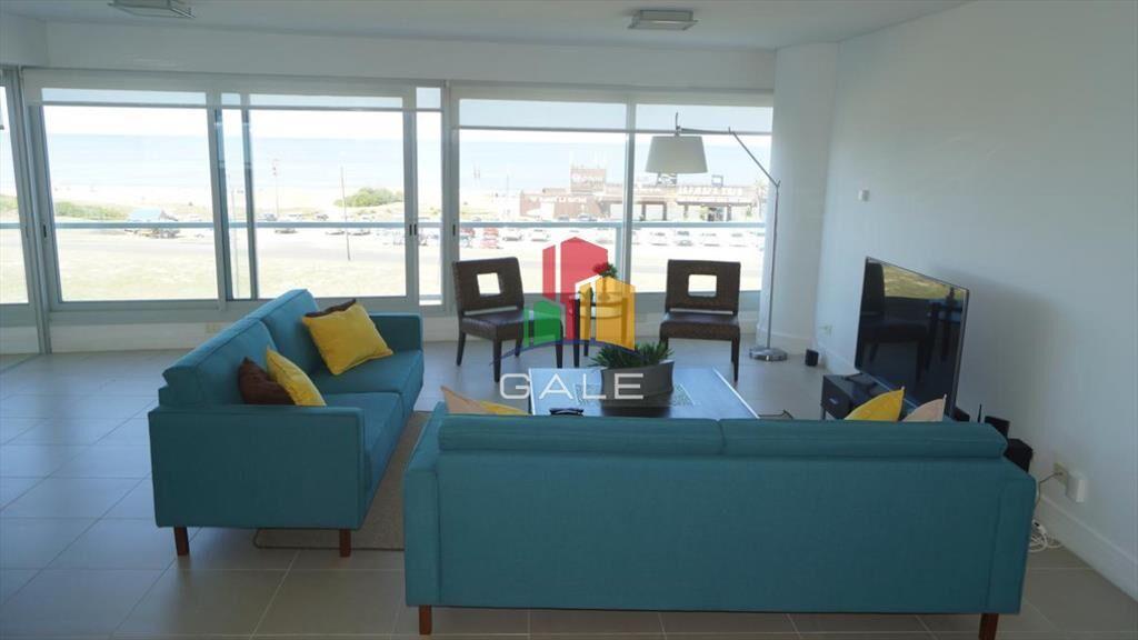 Impactante Apartamento en la Brava