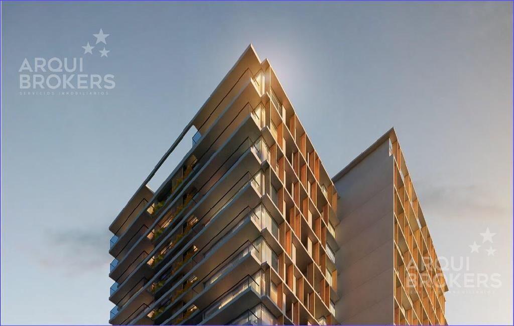 Apartamento de tres dormitorios en venta en Ciudad de la Co
