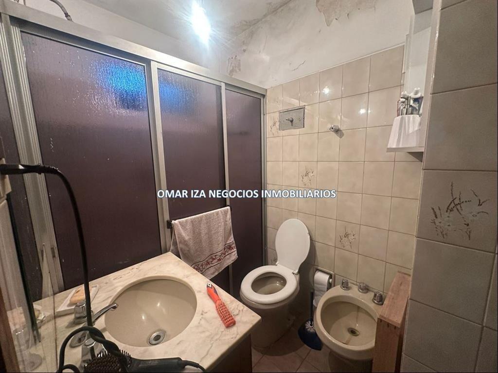 Venta casa a reciclar Atahualpa Prado 4 dormitorios fondo