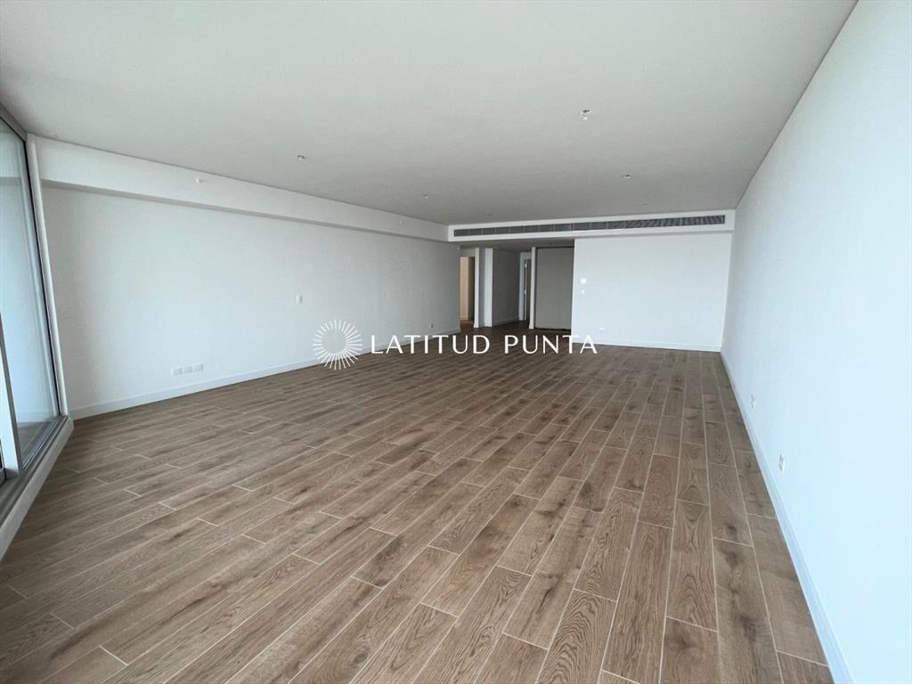 Apartamento en Punta del Este, Brava