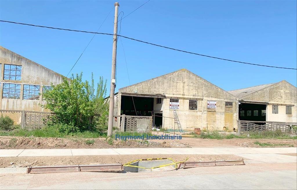 TERRENO DE 33.270M2 EN CAMINO CIBILS Y TOMKINSON.