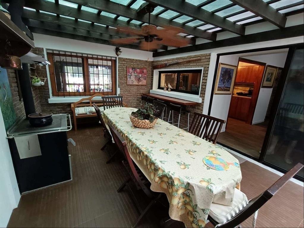 Venta Casa Malvin 4 Dormitorios 2 Baños Garaje x 3