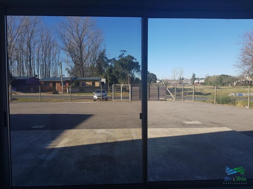 En venta excelente galpon con oficinas, 600 m2,