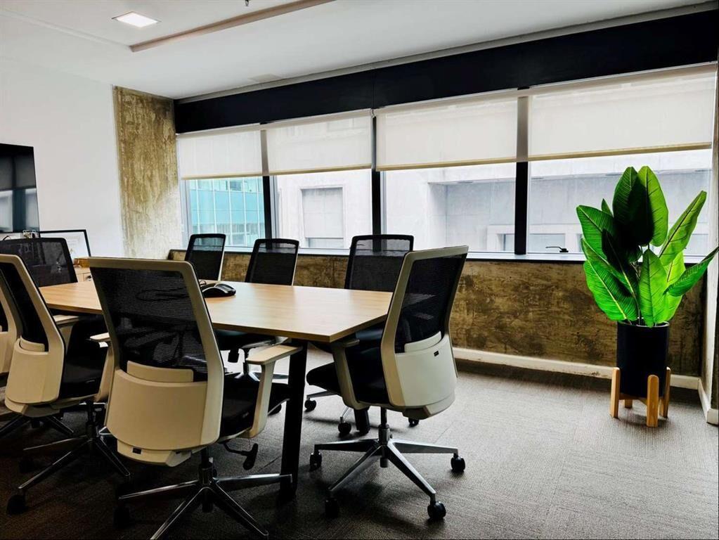 ALQUILER o VENTA - OFICINA - CIUDAD VIEJA - EDIFICIO DE CAT