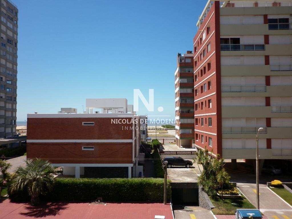 Lindo apartamento de 2 dormitorios con 2 baños