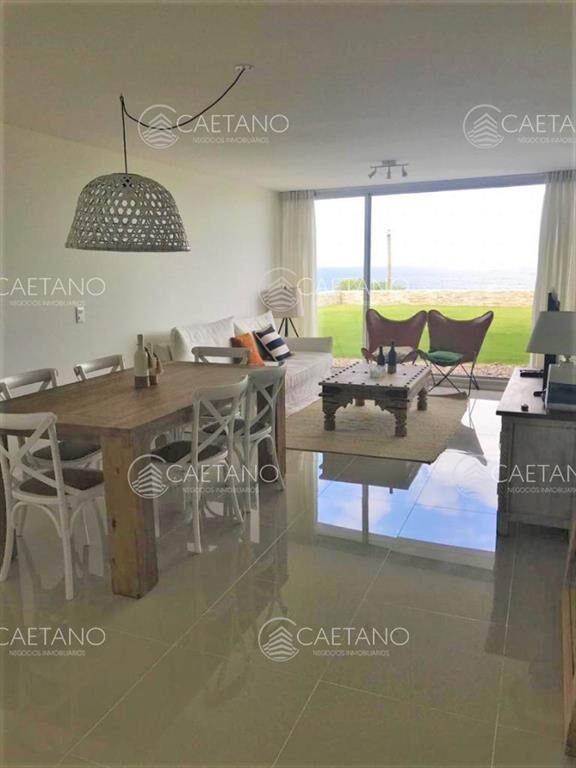 Apartamento frente al Mar Dos Dormitorios - Venta