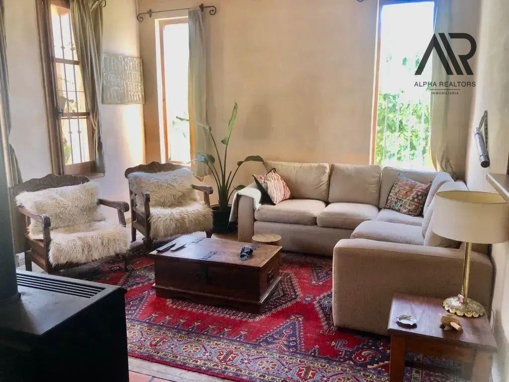 Casa en venta c/ cochera en Jardines de Córdoba