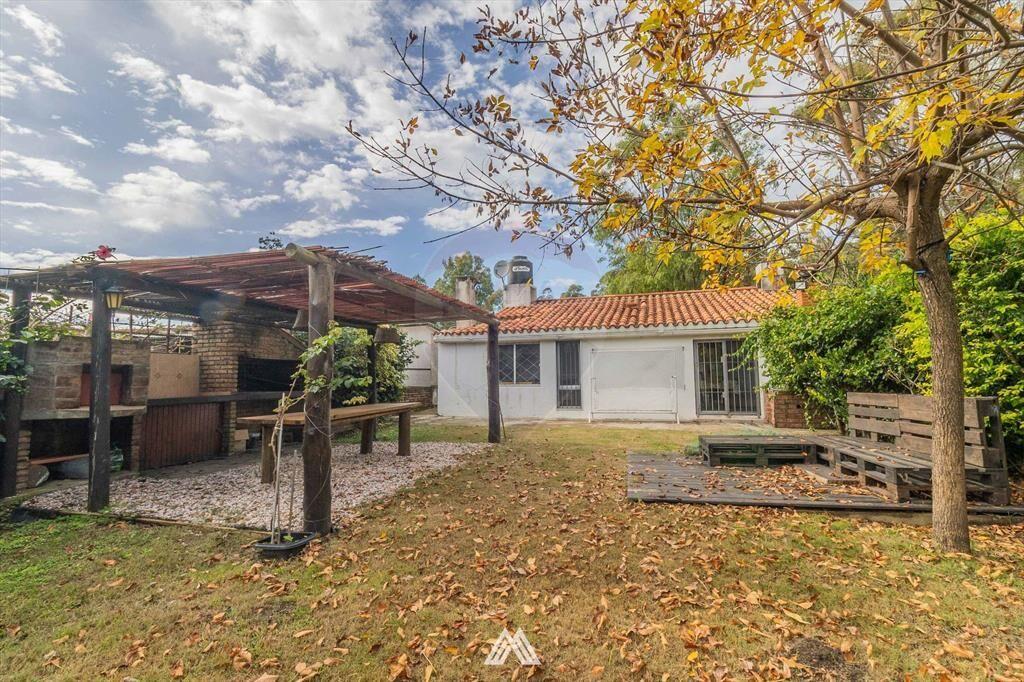 Venta casa dos dormitorios y garaje en San Luis
