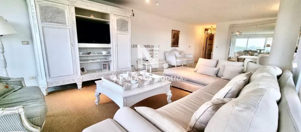 Departamento en venta en Arenas Blancas con vista