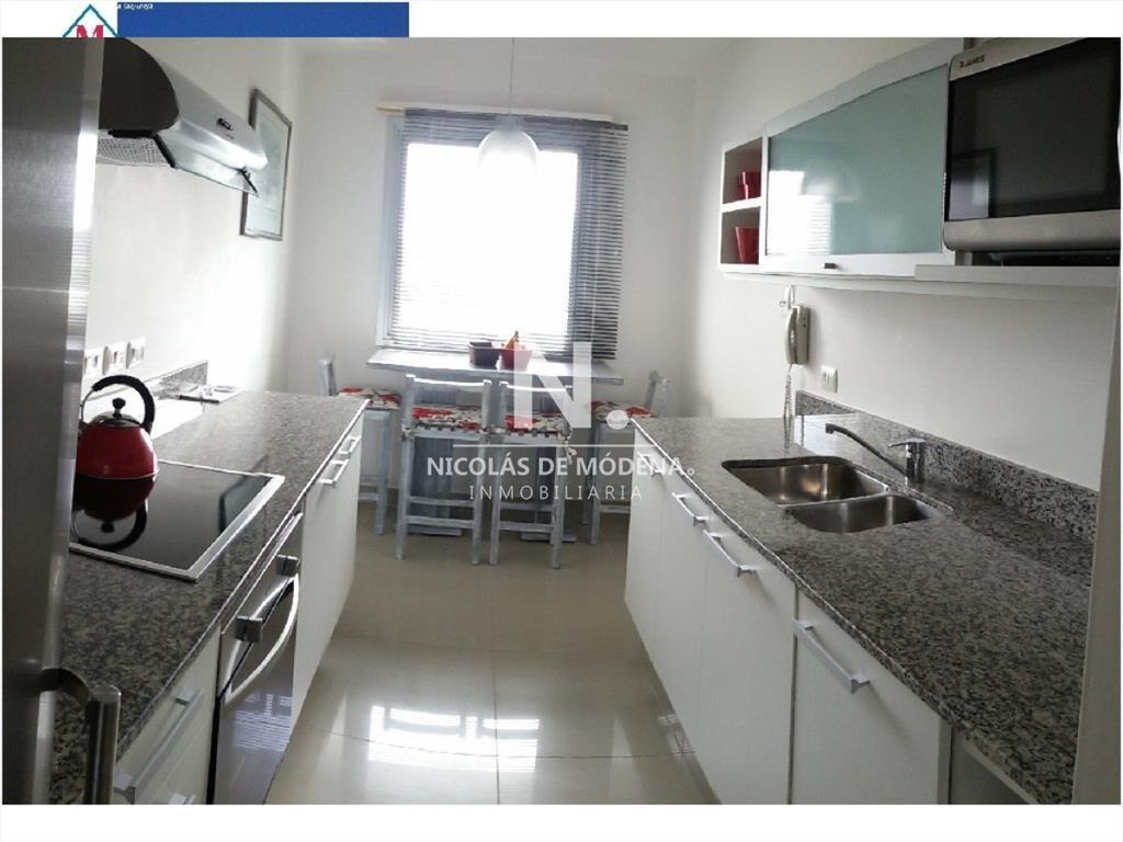 Apartamento de categoría a pasos Del Mar