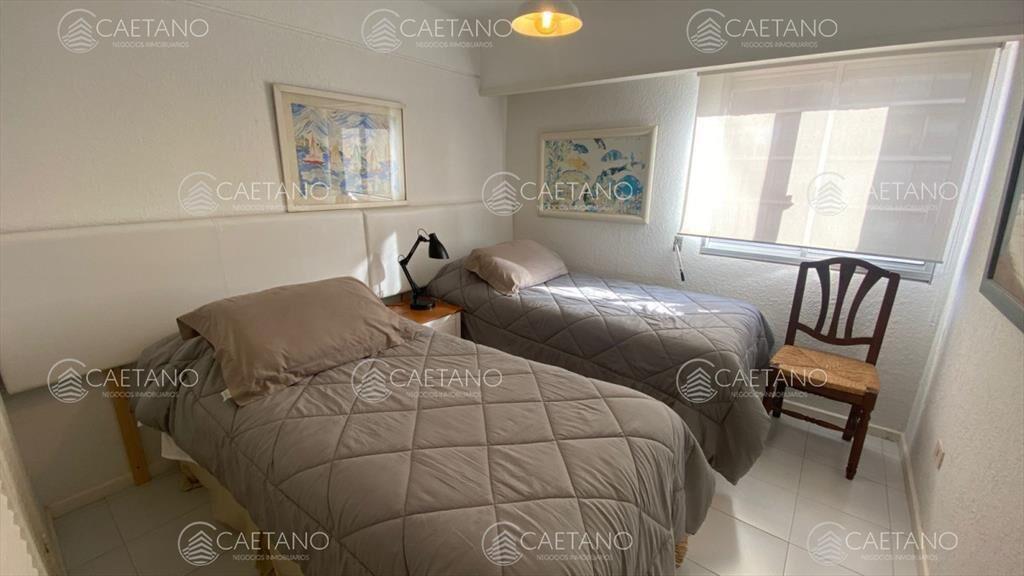 Apartamento en Peninsula,2 dormitorios con vista