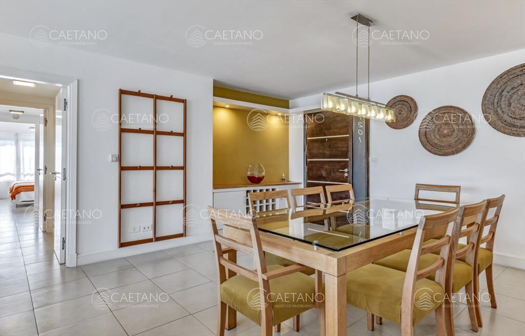 Apartamento de 3 dormitorios en alquiler de , del