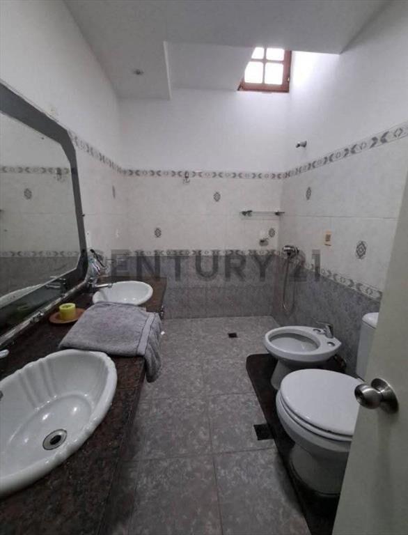 ALQUILER|Casa 3dormitorios|2baños-Garage|Barbacoa|Jardín|...