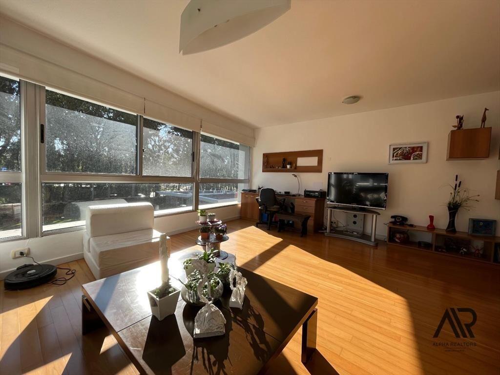 Apartamento en venta de 2 dormitorios, 2 baños y 2 garaj...