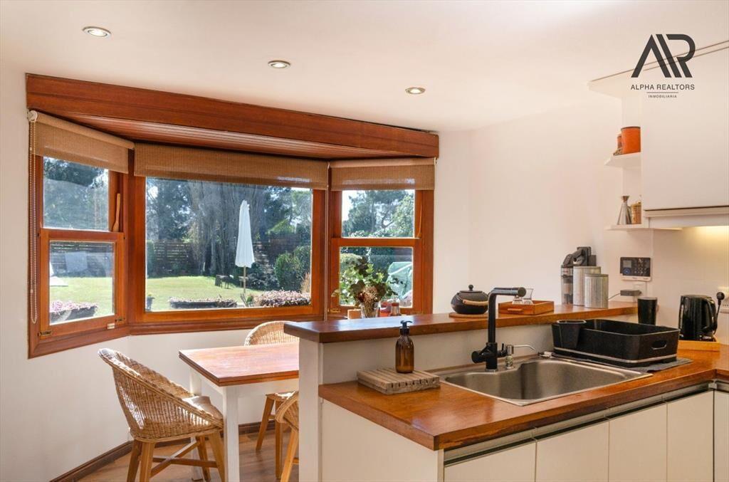 Casa en venta zona colegios 4 dormitorios en Punta del Este