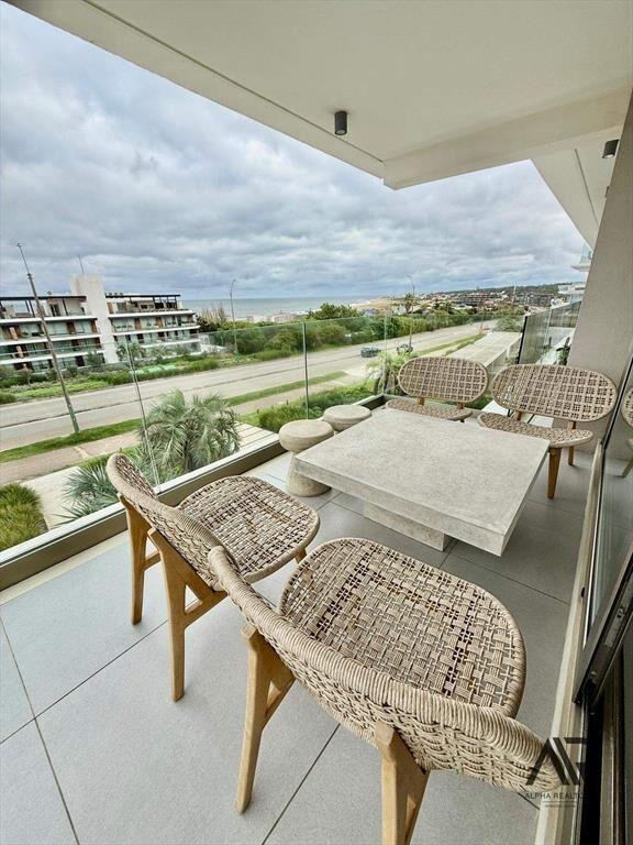 Apartamento en venta c/ cochera en Manantiales