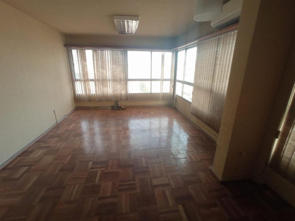 oficina- Plaza Independencia , 600 m2 , gge x1, vista a tre