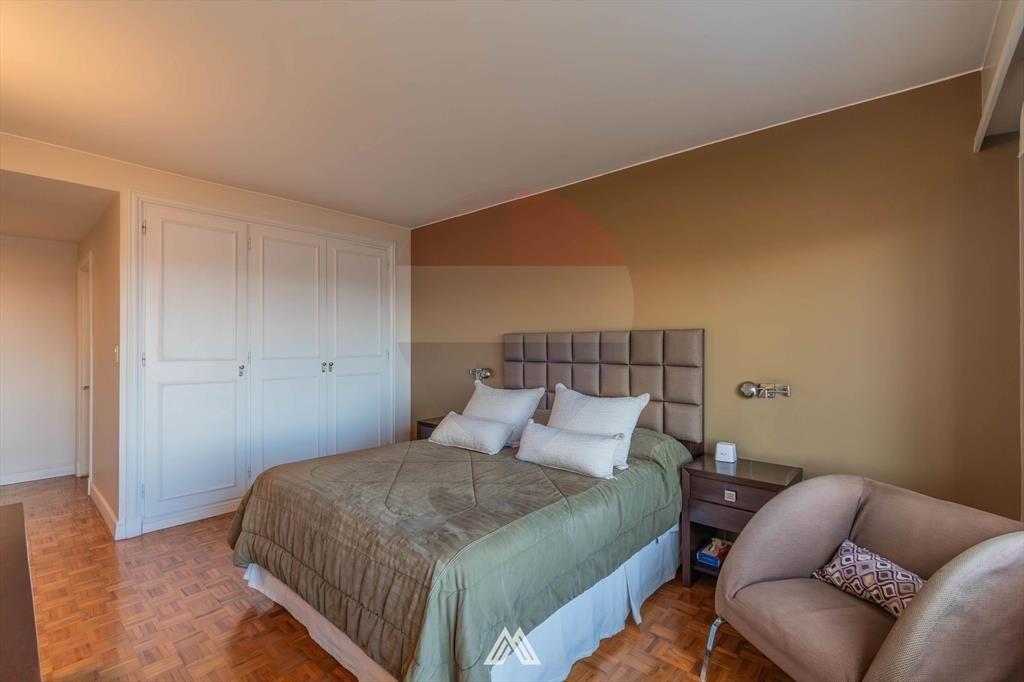 VENTA APARTAMENTO RAMBLA POCITOS 3/4 DORM 2GARAJES